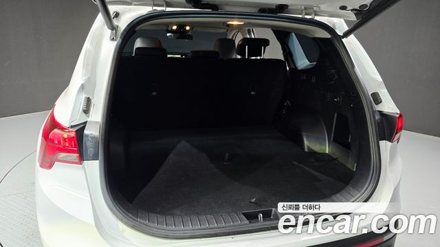 Hyundai Santa Fe Diesel 2.2 2WD Exclusive 2022 — фото 20