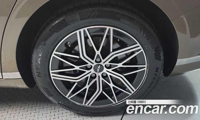 Genesis G90 (RS4) Gasoline 3.5 Turbo 2WD 2022 — фото 21