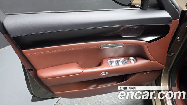 Genesis G90 (RS4) Gasoline 3.5 Turbo 2WD 2022 — фото 24
