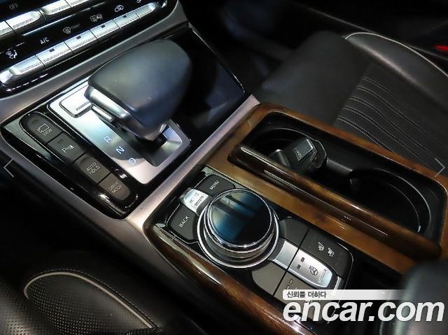Genesis EQ900 3.8 GDI AWD Premium Luxury 2016 — фото 16