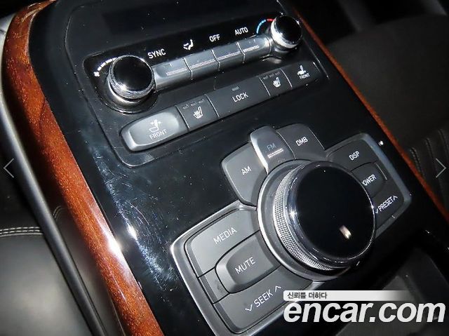 Genesis EQ900 3.8 GDI AWD Premium Luxury 2016 — фото 19
