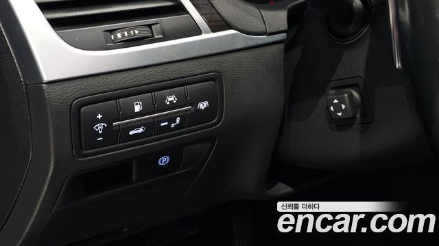 Genesis G80 3.3 GDI AWD Premium Luxury 2017 — фото 16