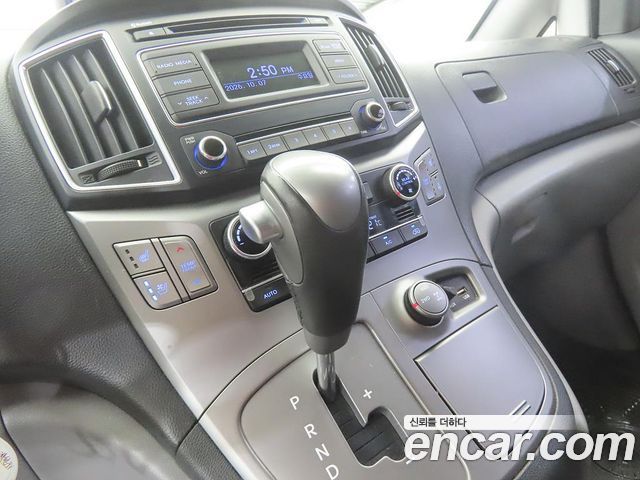 Hyundai Grand Starex 4WD Camping car 2017 — фото 10