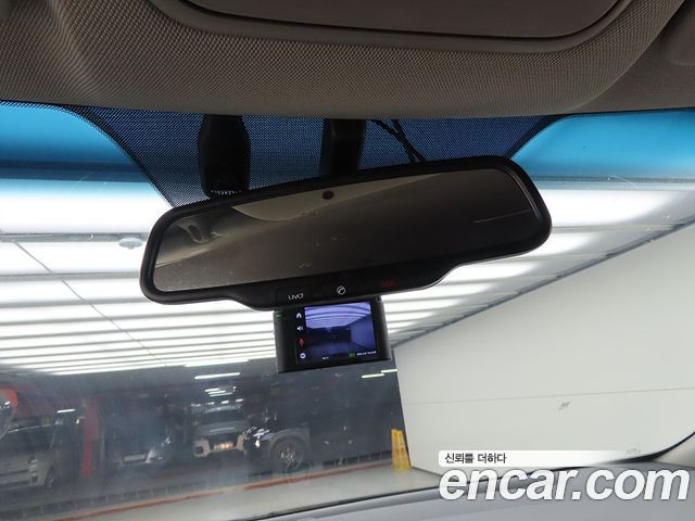 Kia Carnival 11-Seater Deluxe 2019 — фото 16
