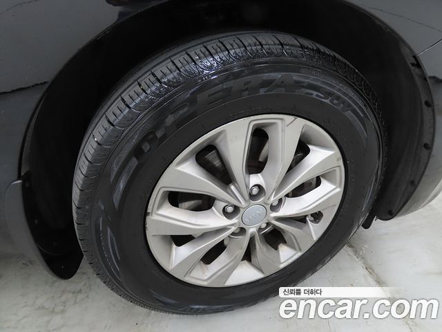 Kia Carnival 11-Seater Deluxe 2019 — фото 24