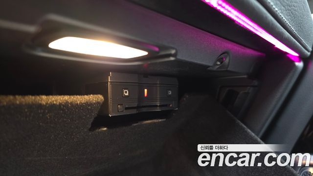 Mercedes-Benz G-Class (W463b) G400d 2023 — фото 34