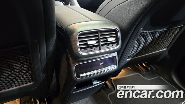 Mercedes-Benz GLE-Class (W167) GLE400d 4MATIC Coupe 2023 — фото 37