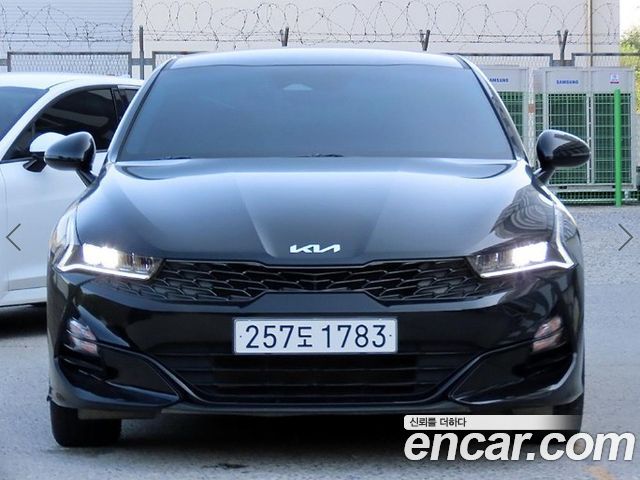 Kia K5 (III) 2.0 Trendy 2023 — фото 1