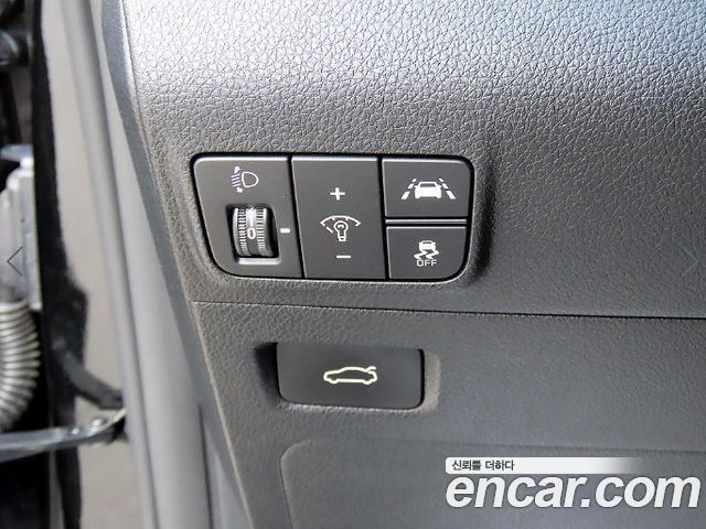 Kia K5 (III) 2.0 Trendy 2023 — фото 16
