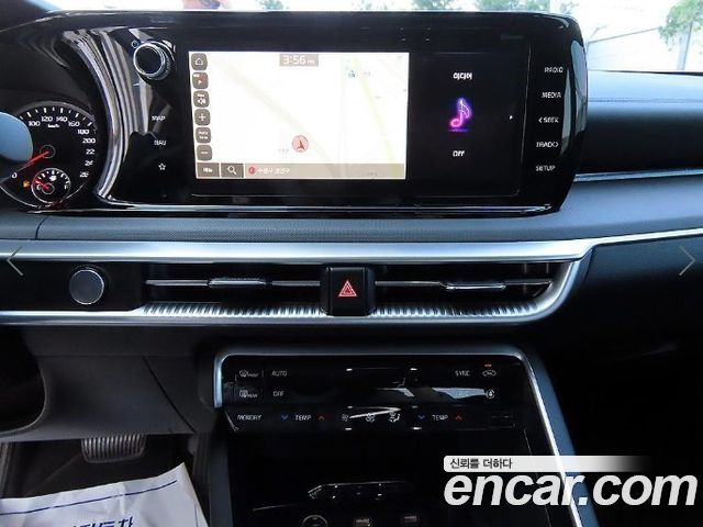 Kia K5 (III) 2.0 Trendy 2023 — фото 17