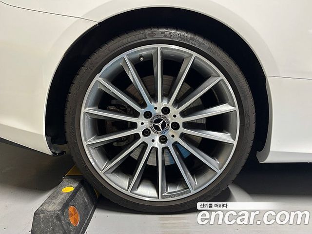 Mercedes-Benz E-Class (W213) E450 4MATIC Cabriolet 2021 — фото 18