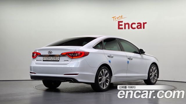 Hyundai Sonata (LF) 2.0 Premium Special 2017 — фото 2