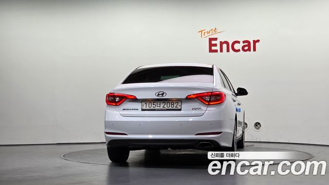 Hyundai Sonata (LF) 2.0 Premium Special 2017 — фото 4