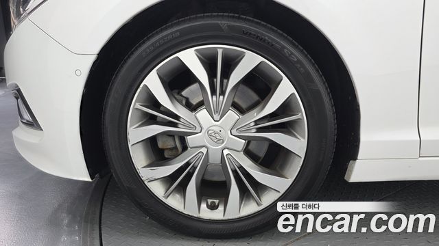 Hyundai Sonata (LF) 2.0 Premium Special 2017 — фото 5