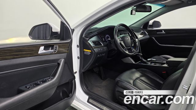Hyundai Sonata (LF) 2.0 Premium Special 2017 — фото 11
