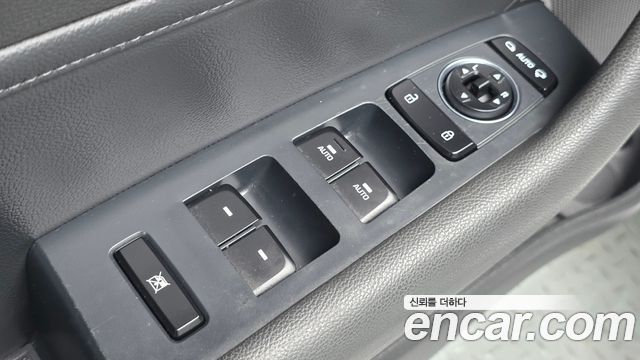 Hyundai Sonata (LF) 2.0 Premium Special 2017 — фото 12
