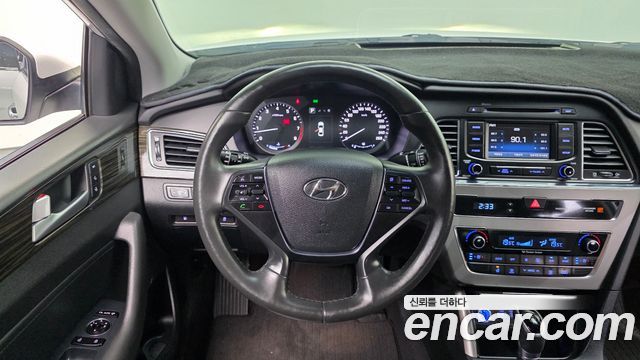 Hyundai Sonata (LF) 2.0 Premium Special 2017 — фото 15