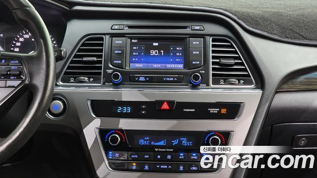 Hyundai Sonata (LF) 2.0 Premium Special 2017 — фото 17