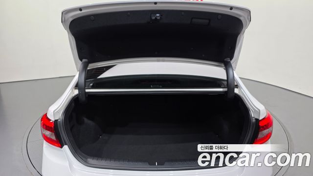 Hyundai Sonata (LF) 2.0 Premium Special 2017 — фото 31