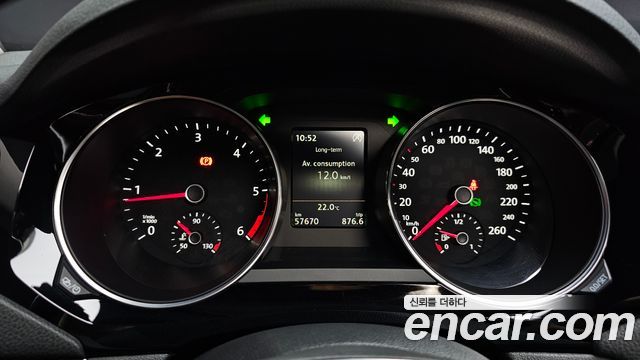 Volkswagen Jetta 2.0 TDI BlueMotion Premium 6th 2015 — фото 8