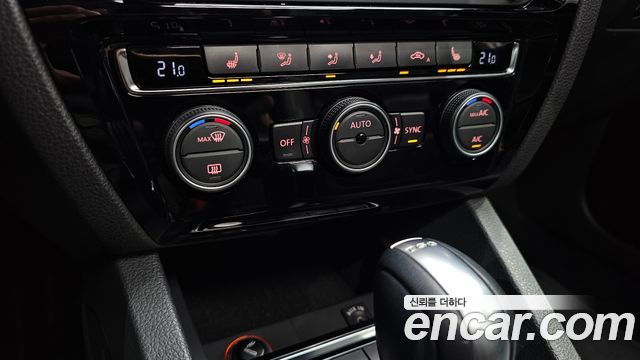 Volkswagen Jetta 2.0 TDI BlueMotion Premium 6th 2015 — фото 17