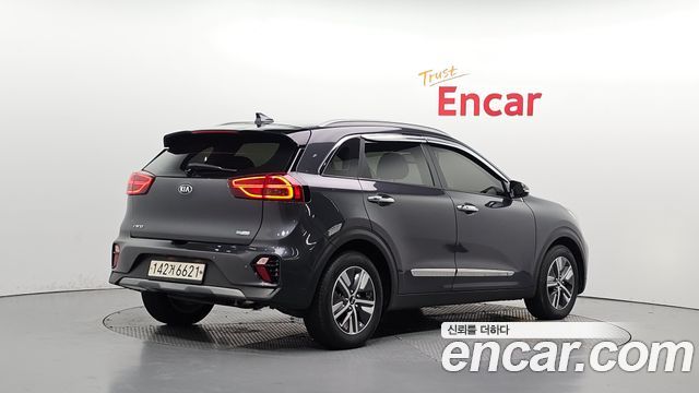 Kia Niro 1.6 HEV Noblesse Special 2020 — фото 2