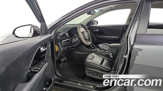 Kia Niro 1.6 HEV Noblesse Special 2020 — фото 10