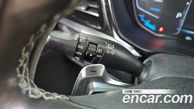 Kia Niro 1.6 HEV Noblesse Special 2020 — фото 29
