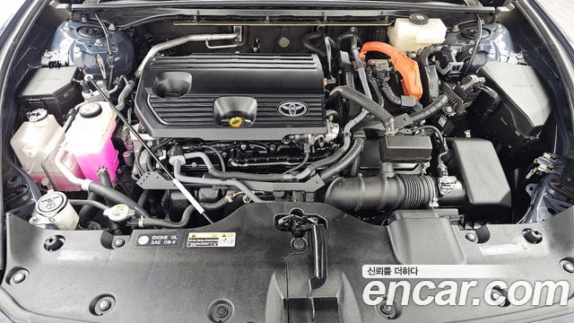 Toyota Crown Crossover 2.5 4WD Hybrid 2025 — фото 6
