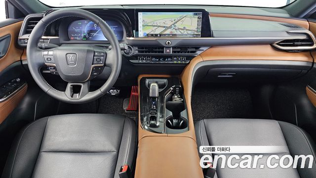 Toyota Crown Crossover 2.5 4WD Hybrid 2025 — фото 7