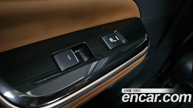 Toyota Crown Crossover 2.5 4WD Hybrid 2025 — фото 18