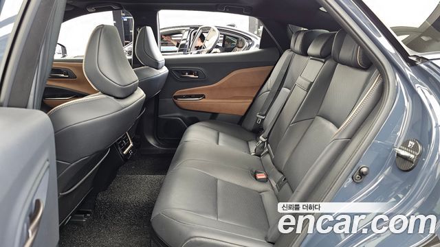 Toyota Crown Crossover 2.5 4WD Hybrid 2025 — фото 26