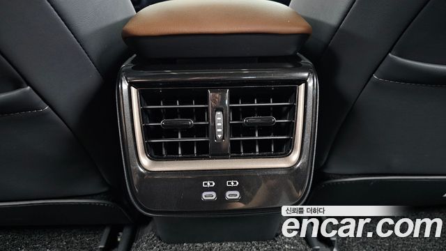 Toyota Crown Crossover 2.5 4WD Hybrid 2025 — фото 31