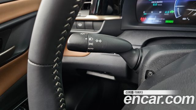 Toyota Crown Crossover 2.5 4WD Hybrid 2025 — фото 32