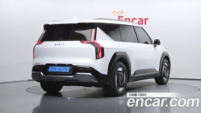Kia EV9 Long Range 2WD Earth 2024 — фото 2
