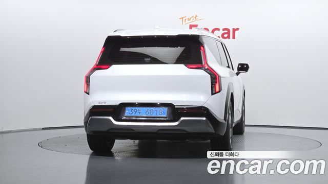 Kia EV9 Long Range 2WD Earth 2024 — фото 4