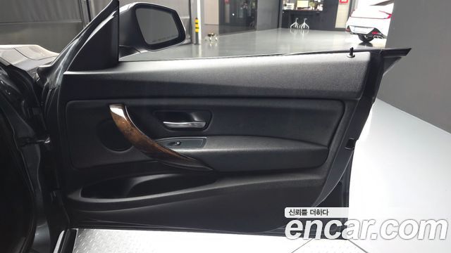 BMW 3 Series GT (F34) GT 320d 2015 — фото 24