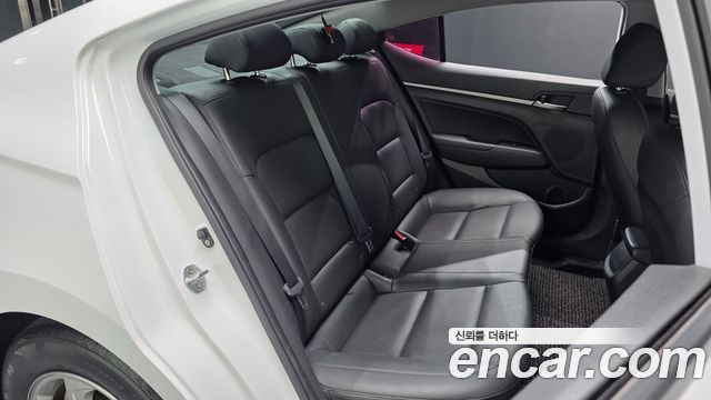 Hyundai Avante (AD) 1.6 LPI Style (Rental Car) 2018 — фото 11