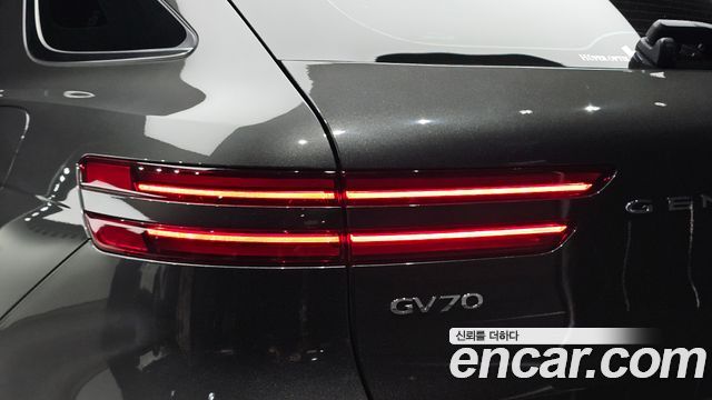 Genesis GV70 2.5T Gasoline AWD 2023 — фото 23