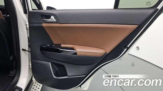 Kia Sportage The Bold Gasoline Inteligent 2019 — фото 25