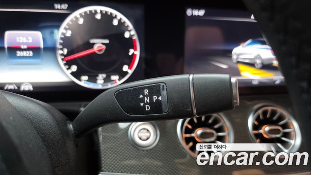 Mercedes-Benz E-Class (W213) E450 4MATIC Cabriolet 2020 — фото 9