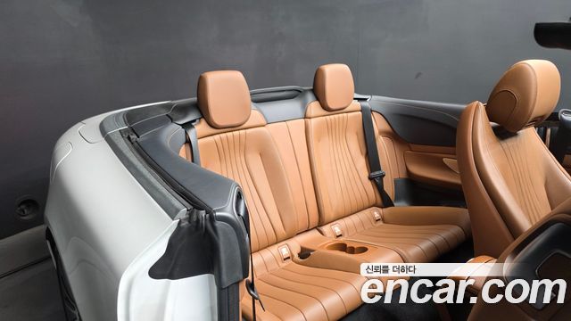 Mercedes-Benz E-Class (W213) E450 4MATIC Cabriolet 2020 — фото 11