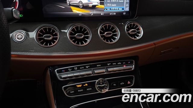 Mercedes-Benz E-Class (W213) E450 4MATIC Cabriolet 2020 — фото 16