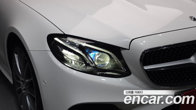 Mercedes-Benz E-Class (W213) E450 4MATIC Cabriolet 2020 — фото 22