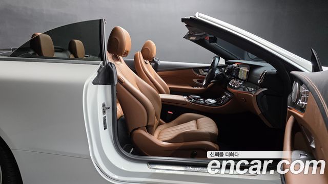 Mercedes-Benz E-Class (W213) E450 4MATIC Cabriolet 2020 — фото 26