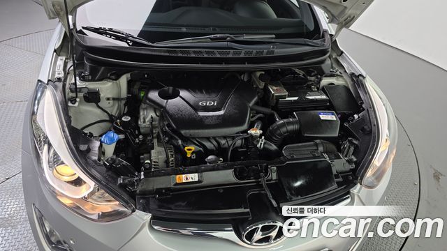 Hyundai Avante 1.6 GDi Modern Standard 2015 — фото 6