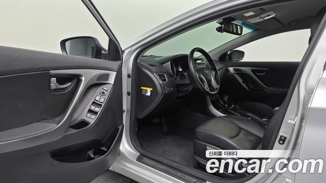 Hyundai Avante 1.6 GDi Modern Standard 2015 — фото 10