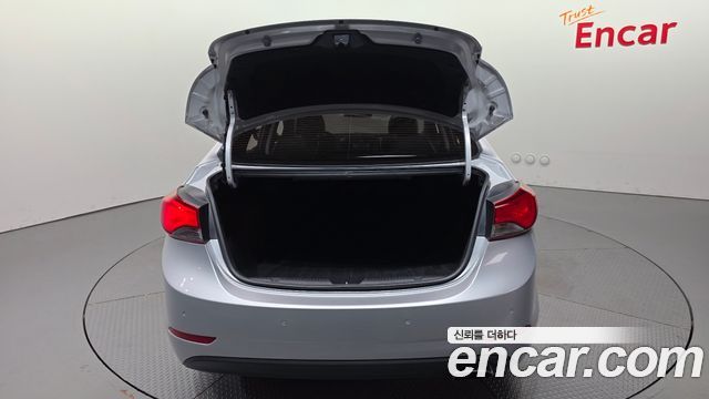 Hyundai Avante 1.6 GDi Modern Standard 2015 — фото 19