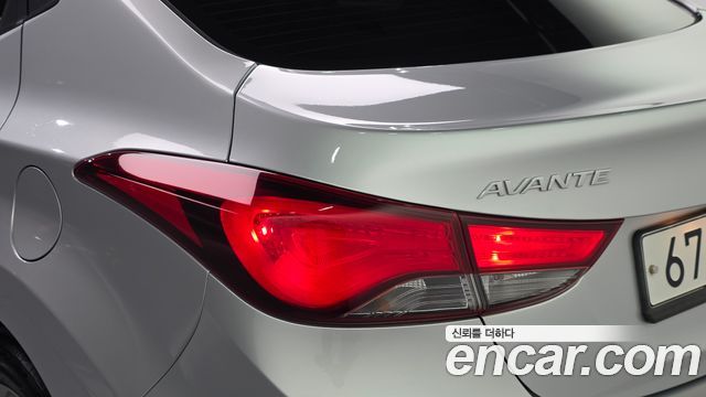 Hyundai Avante 1.6 GDi Modern Standard 2015 — фото 23