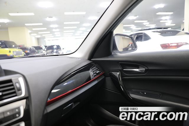 BMW 1 Series (F20) 118d Sport 5Door 2017 — фото 22